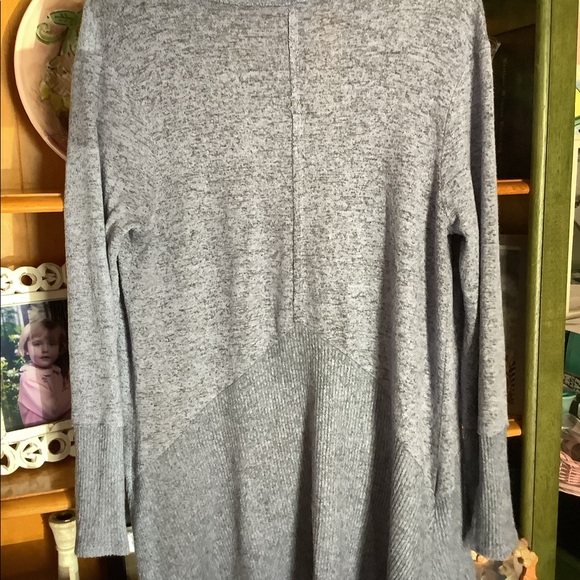 Freeloader cardi sm EUC soft - Picture 2 of 5